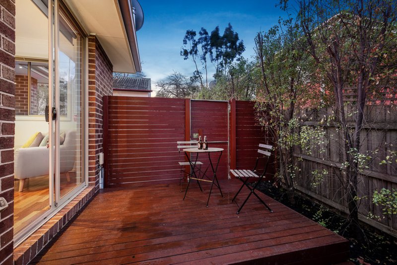 Photo - 2/4 Lancaster Street, Ashburton VIC 3147 - Image 11