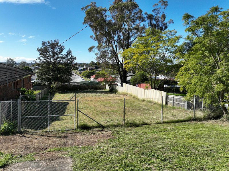 Photo - 24 Lang Street, Cessnock NSW 2325 - Image 5