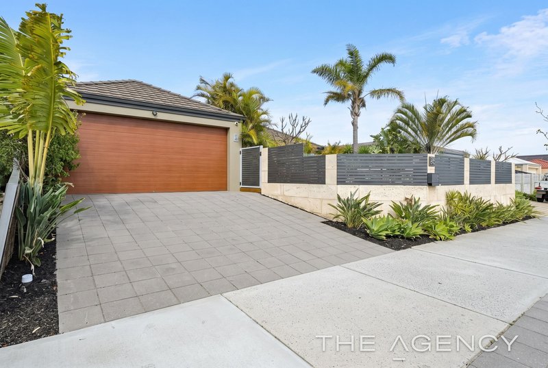 Photo - 24 Langford Boulevard, Madeley WA 6065 - Image 2
