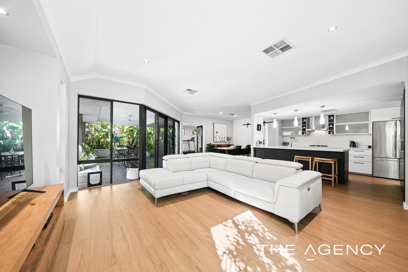 Photo - 24 Langford Boulevard, Madeley WA 6065 - Image 13