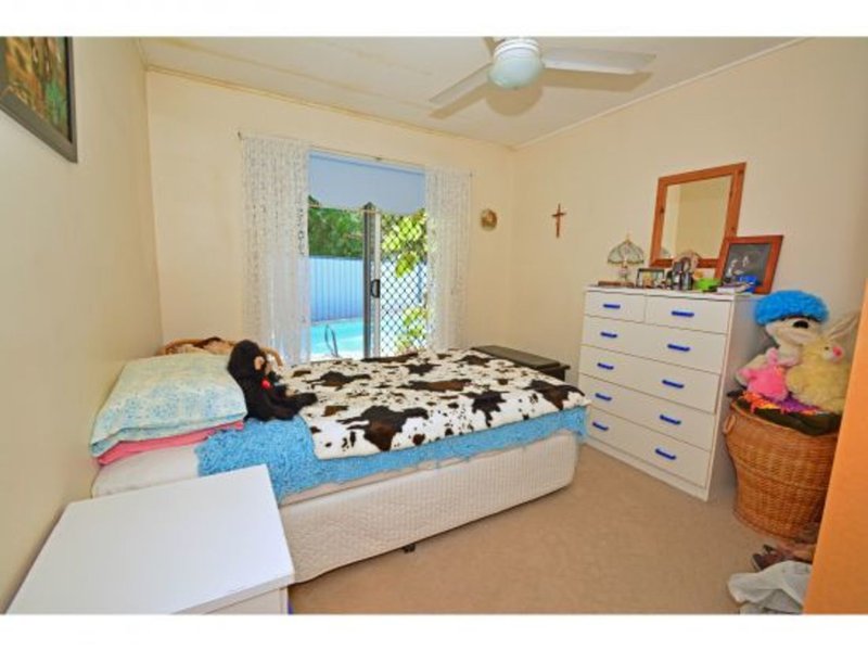 Photo - 24 Larwood Street, Upper Mount Gravatt QLD 4122 - Image 8