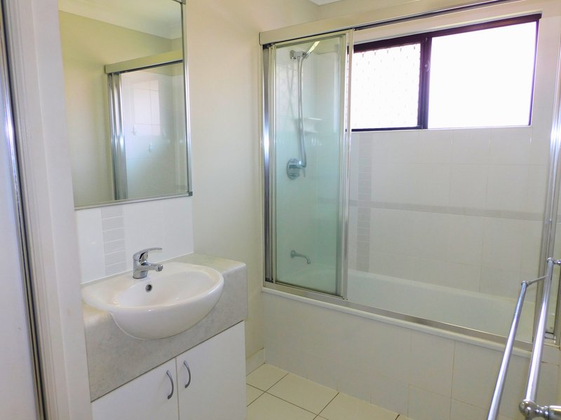 Photo - 24 Lashmar Crescent, Deeragun QLD 4818 - Image 10