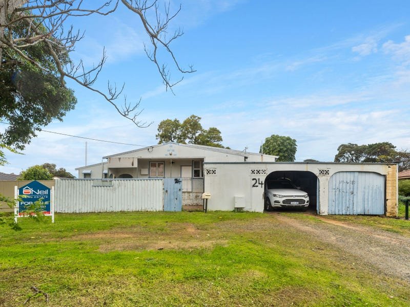 Photo - 24 Lathwell Street, Armadale WA 6112 - Image 13