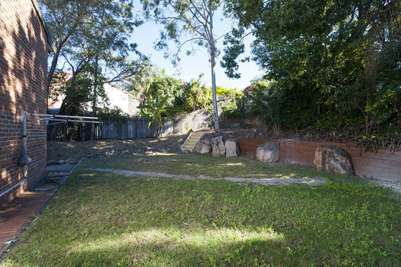 Photo - 24 Latrobe Street, Tannum Sands QLD 4680 - Image 15