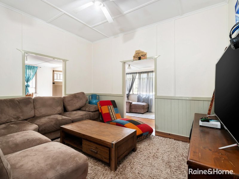 Photo - 24 Laughlin Street, Kingston QLD 4114 - Image 3