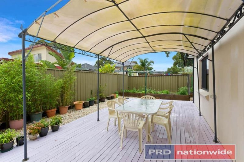 Photo - 24 Leah Avenue, Picnic Point NSW 2213 - Image 6