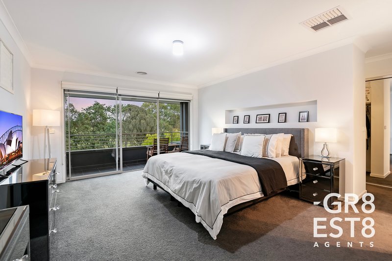 Photo - 24 Lemon Grove, Cranbourne West VIC 3977 - Image 12