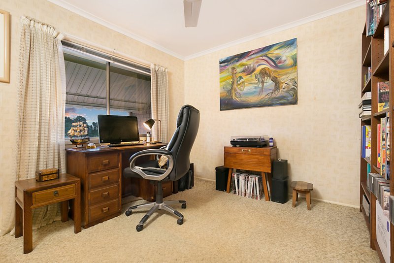 Photo - 24 Lenore Crescent, Springwood QLD 4127 - Image 14