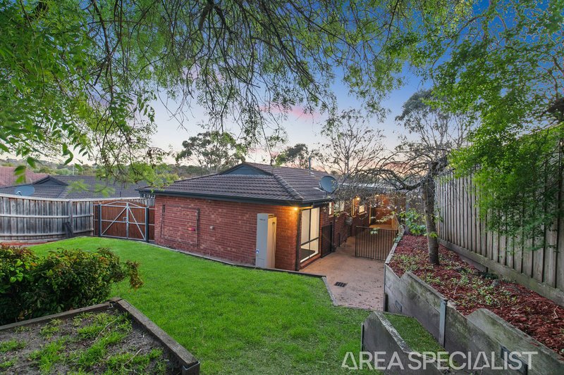 Photo - 24 Leonard Drive, Langwarrin VIC 3910 - Image 13