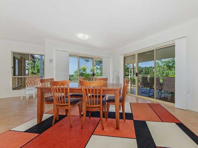 Photo - 24 Leopard Avenue, Elanora QLD 4221 - Image 7