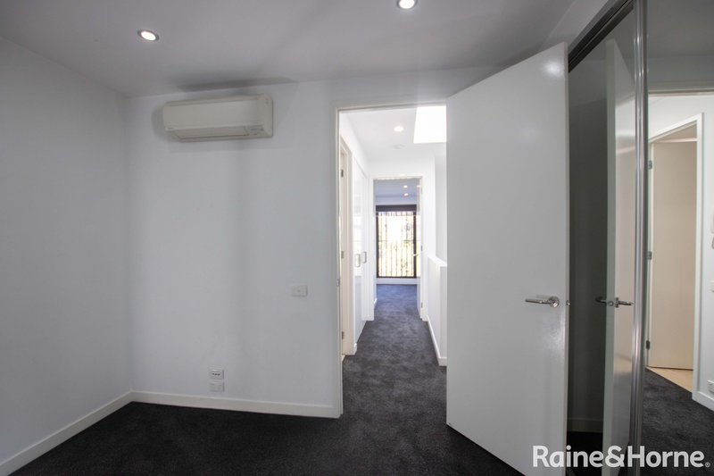 Photo - 24 Leven Avenue, Docklands VIC 3008 - Image 16