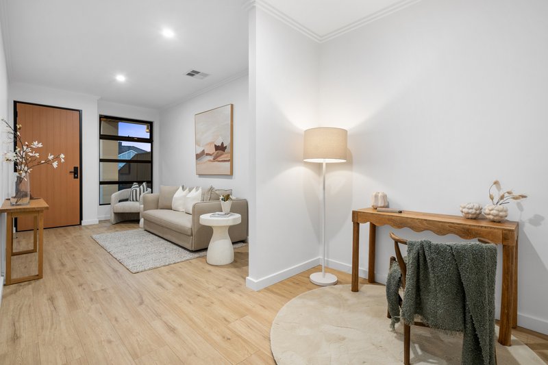 Photo - 24 Levistone Street, Seaton SA 5023 - Image 3