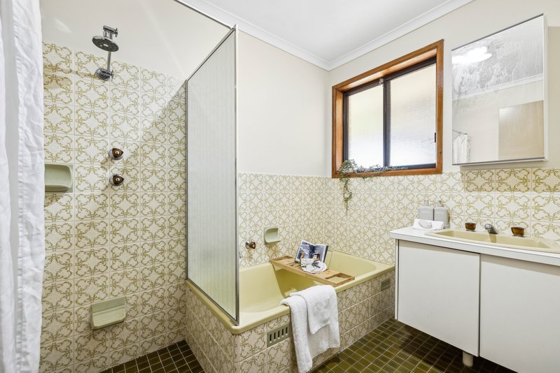 Photo - 24 Liebelt Road, Mount Barker SA 5251 - Image 13