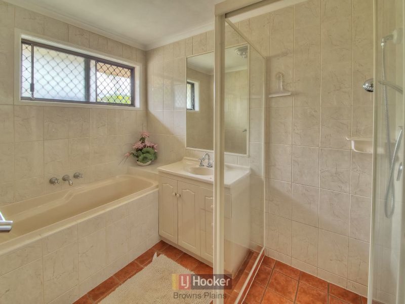 Photo - 24 Lilly Pilly Street, Crestmead QLD 4132 - Image 6