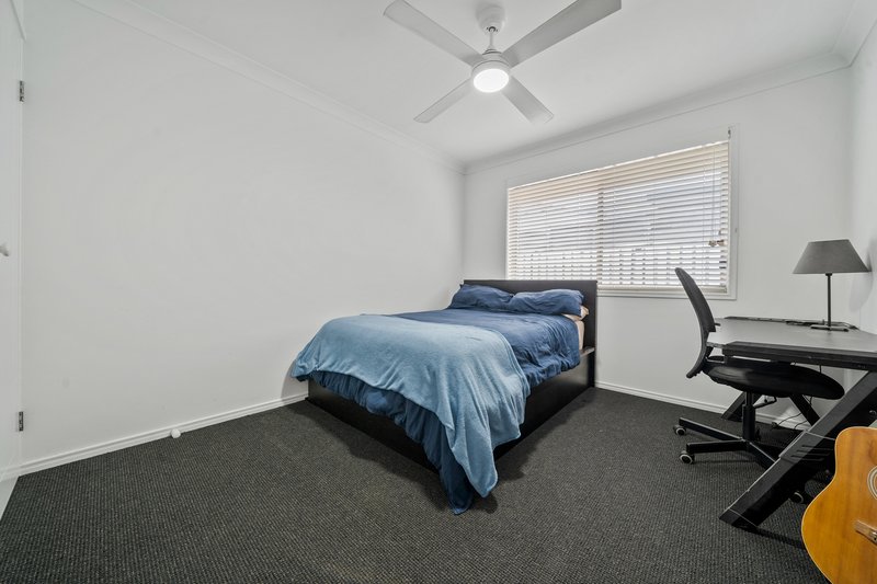 Photo - 24 Lilyvale Crescent, Ormeau QLD 4208 - Image 14