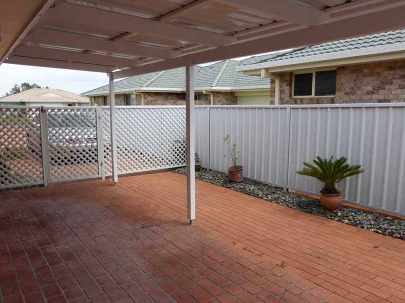 Photo - 2/4 Lisa Place, Forster NSW 2428 - Image 12