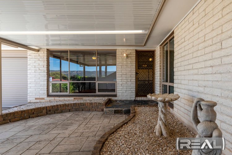 Photo - 24 Lobelia Road, Modbury North SA 5092 - Image 7