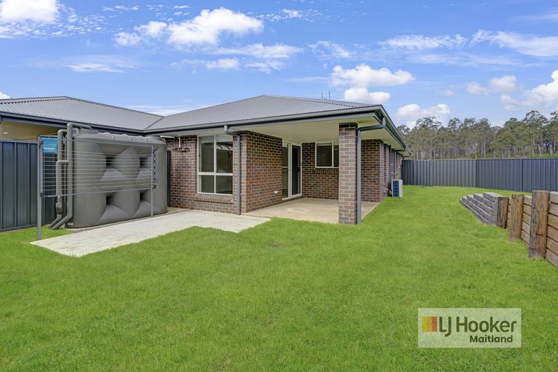 Photo - 24 Lochdon Drive, Farley NSW 2320 - Image 11