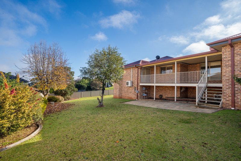 Photo - 24 London Drive, Cowra NSW 2794 - Image 12