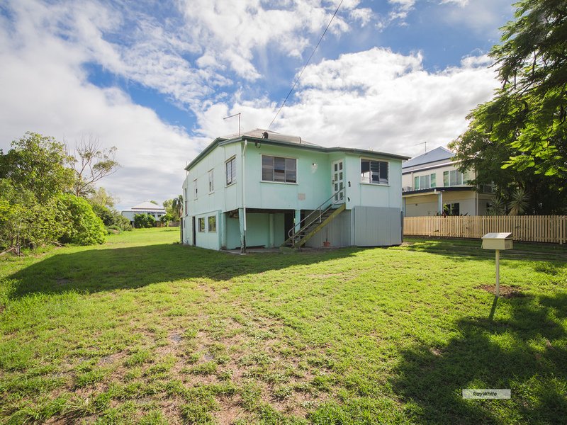 Photo - 24 Macaree Street, Berserker QLD 4701 - Image 9