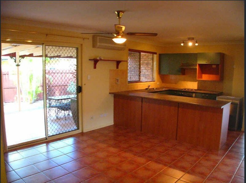 Photo - 24 Macedon Street, Hemmant QLD 4174 - Image 2