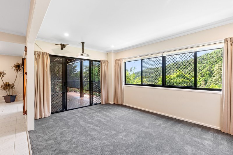 Photo - 24 Macona Crescent, Cannonvale QLD 4802 - Image 14