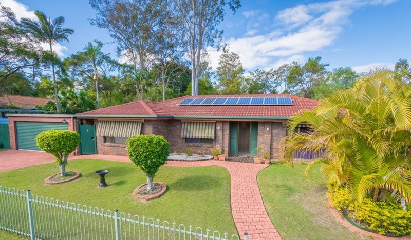 24 Macquarie Drive, Petrie QLD 4502