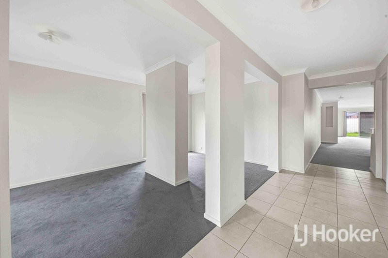 Photo - 24 Magpie Street, Brookfield VIC 3338 - Image 3