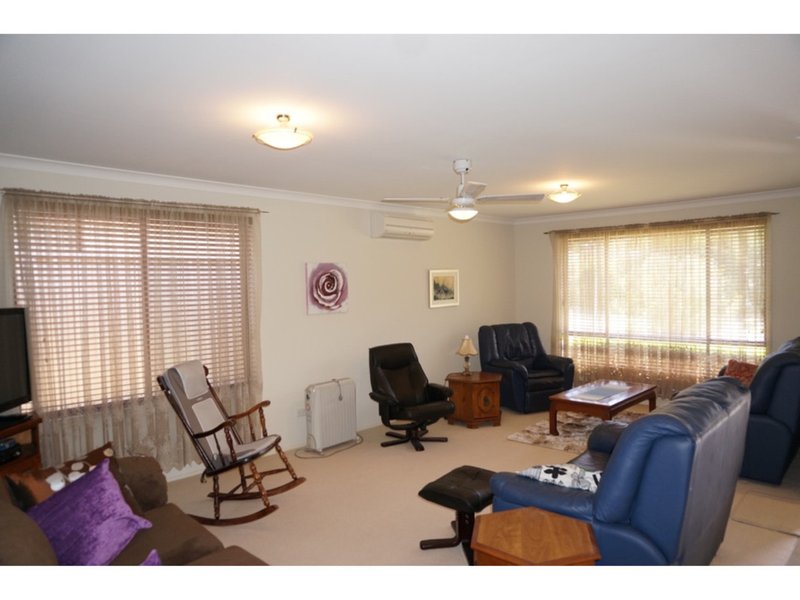 Photo - 24 Mahogany Place, North Nowra NSW 2541 - Image 4