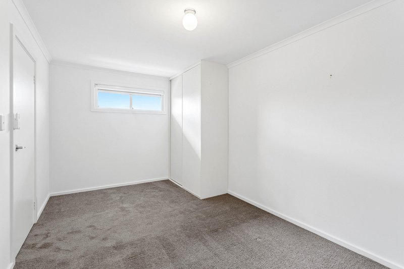 Photo - 24 Major Street, Munno Para SA 5115 - Image 6