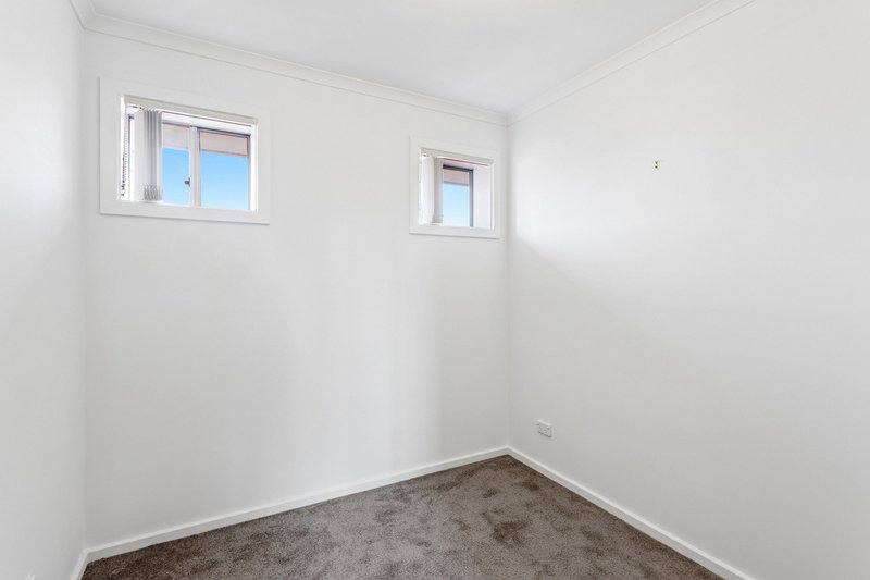 Photo - 24 Major Street, Munno Para SA 5115 - Image 7