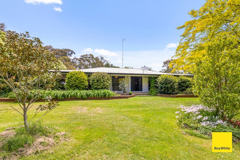 Photo - 24 Majors Close, Wamboin NSW 2620 - Image 1