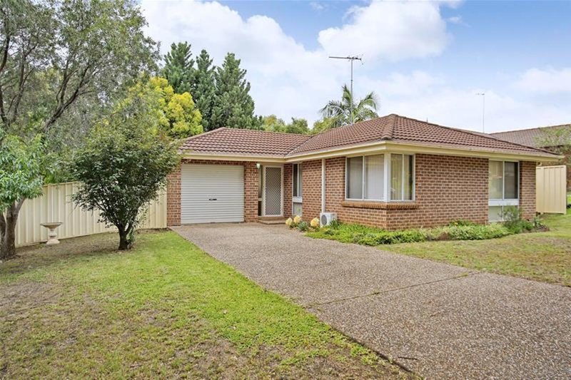 24 Manning Place, Currans Hill NSW 2567