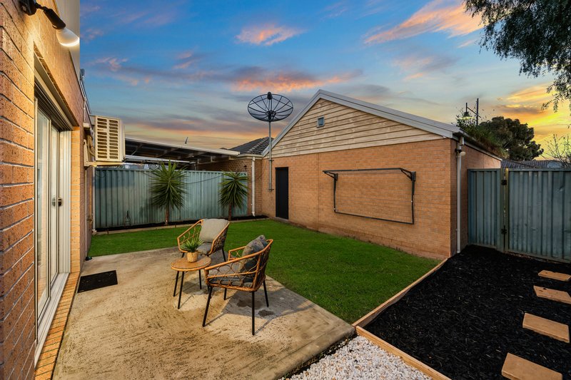 Photo - 24 Mareborne Street, Epping VIC 3076 - Image 16