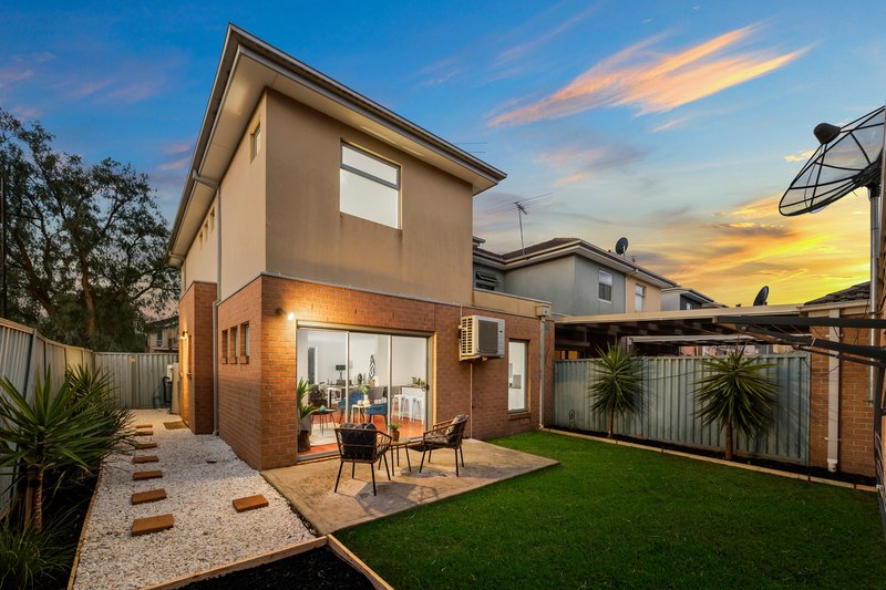 Photo - 24 Mareborne Street, Epping VIC 3076 - Image 17