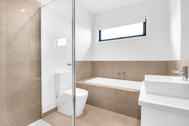 Photo - 24 Marsden Court, Mill Park VIC 3082 - Image 5