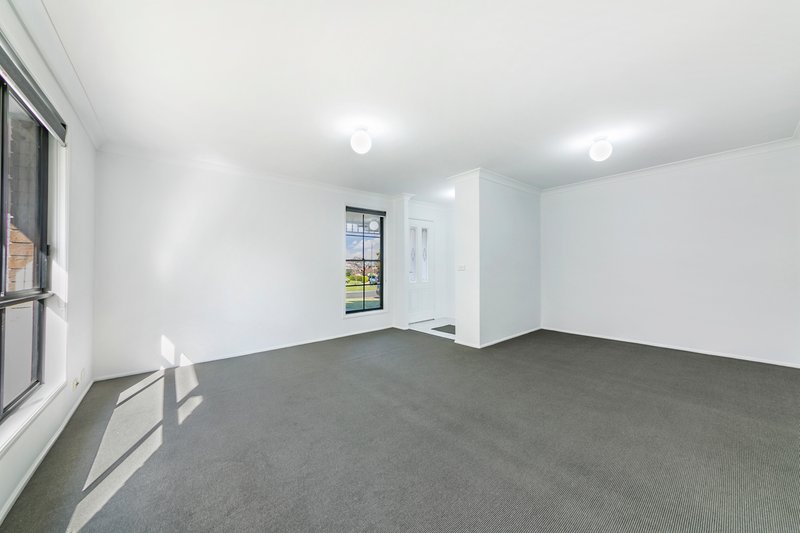 Photo - 24 Martens Circuit, Kellyville NSW 2155 - Image 2