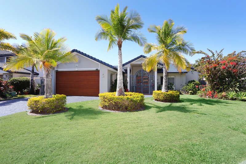 24 Martingale Circuit, Clear Island Waters QLD 4226