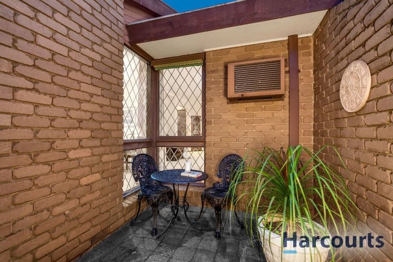 Photo - 24 Matilda Avenue, Wantirna South VIC 3152 - Image 9