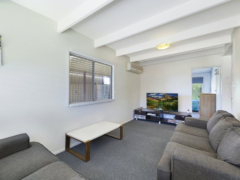 Photo - 24 Maxwell Avenue, Gorokan NSW 2263 - Image 5