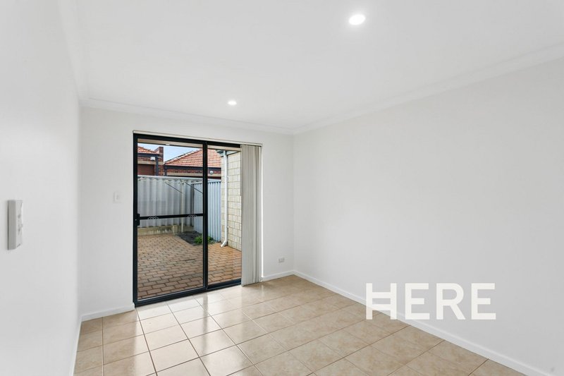 Photo - 2/4 May Drive, Nollamara WA 6061 - Image 7