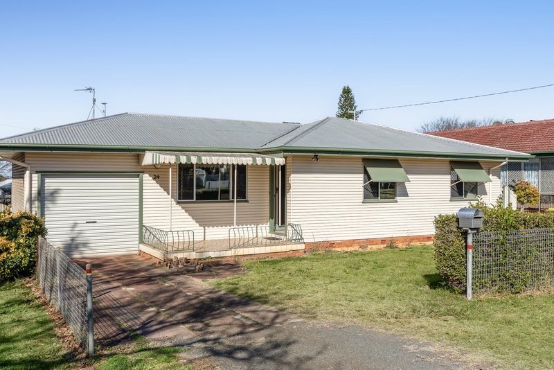 Photo - 24 Mcdowall Street, Newtown QLD 4350 - Image 1