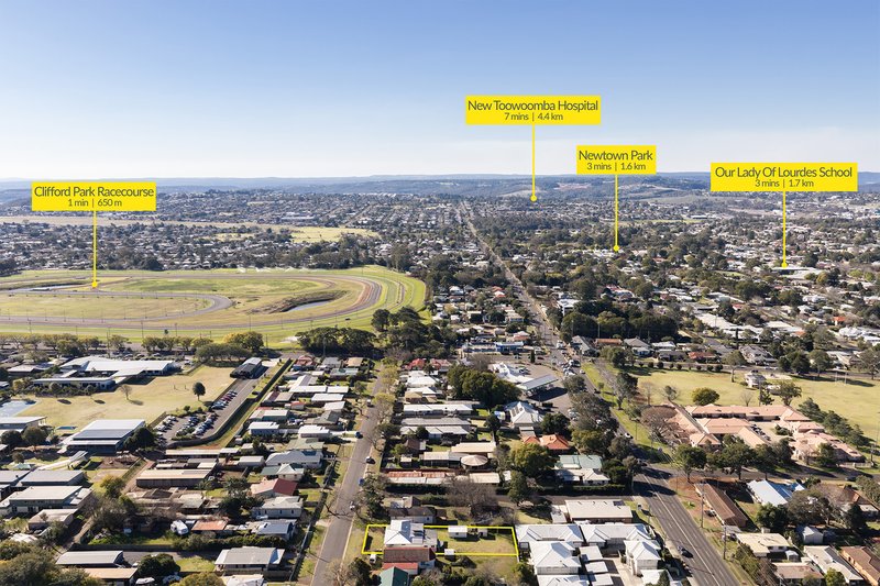 Photo - 24 Mcdowall Street, Newtown QLD 4350 - Image 16