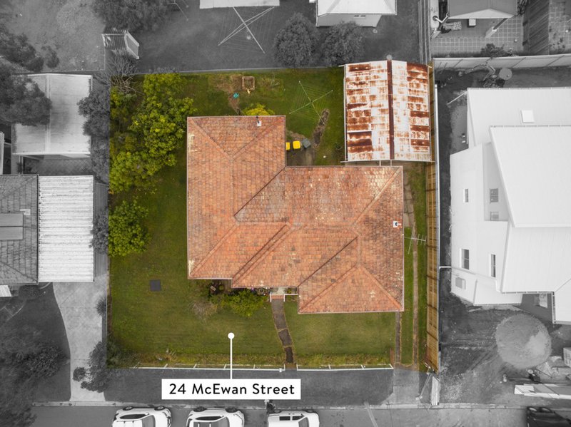 24 Mcewan Street, Carina QLD 4152