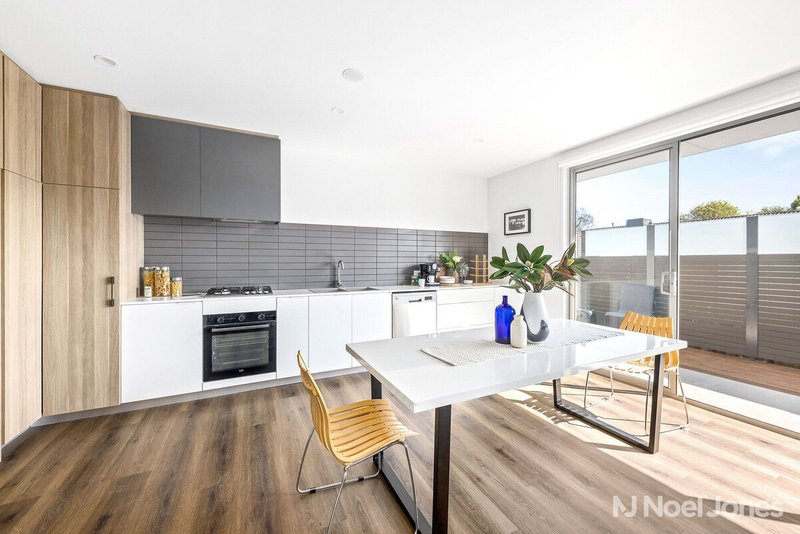 Photo - 24 Mclean Street, Brunswick West VIC 3055 - Image 8