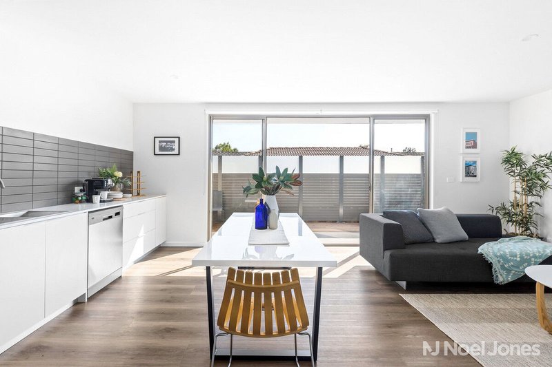 Photo - 24 Mclean Street, Brunswick West VIC 3055 - Image 9