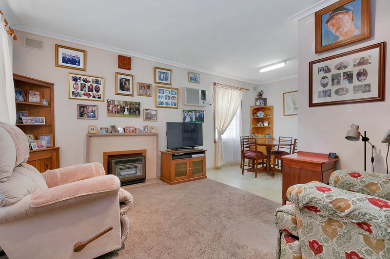 Photo - 24 Mclean Street, Elizabeth Park SA 5113 - Image 3