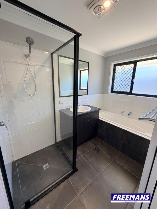 Photo - 24 Mclucas Crescent, Wondai QLD 4606 - Image 17