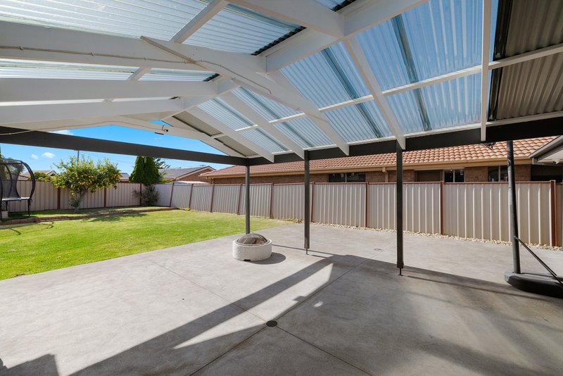 Photo - 24 Melaleuca Drive, Hoppers Crossing VIC 3029 - Image 14