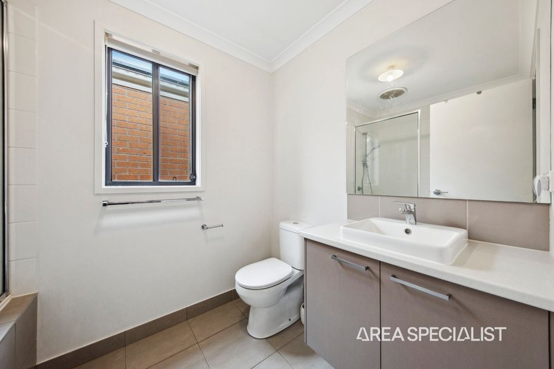 Photo - 24 Melville Road, Officer VIC 3809 - Image 5